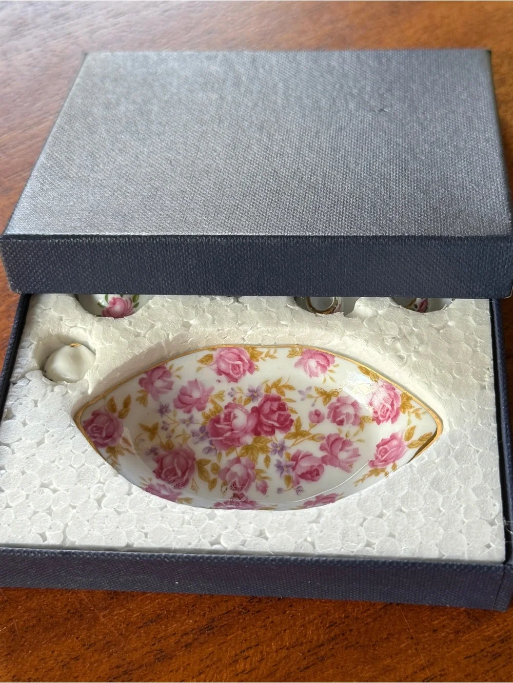 NIB Vintage Miniature Porcelain 6 Piece Tea Set With Pink Rose Pattern Gold Trim